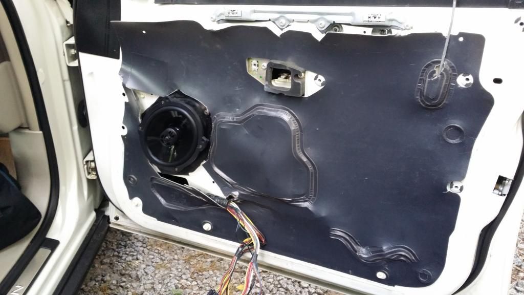 2003 Lincoln Town Car factory subwoofer amp Qs Body and Interior