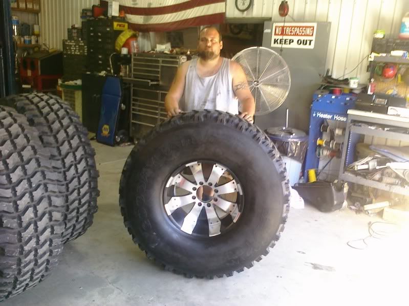 46&quot; military tires on super duty 4x4 and