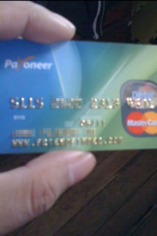 Payooneer debit card up close