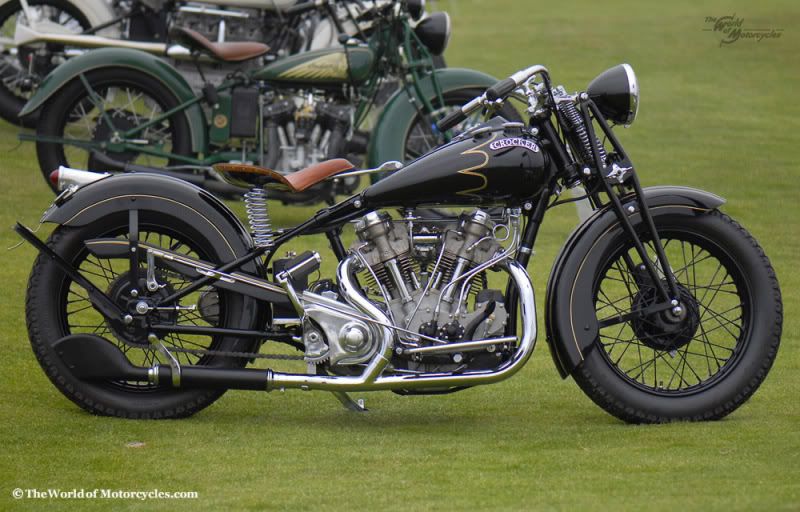 IMAGE(<a href="http://i33.photobucket.com/albums/d58/RD350b/crocker_big_tank_1934.jpg" rel="nofollow">http://i33.photobucket.com/albums/d58/RD350b/crocker_big_tank_1934.jpg</a>)