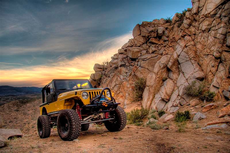 IMAGE: http://i33.photobucket.com/albums/d67/panclan/Jeeps/Hoob_uphill-SharpMedium.jpg
