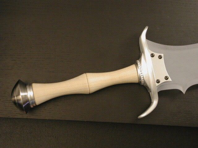 bladeproject2t-finishedhilt.jpg