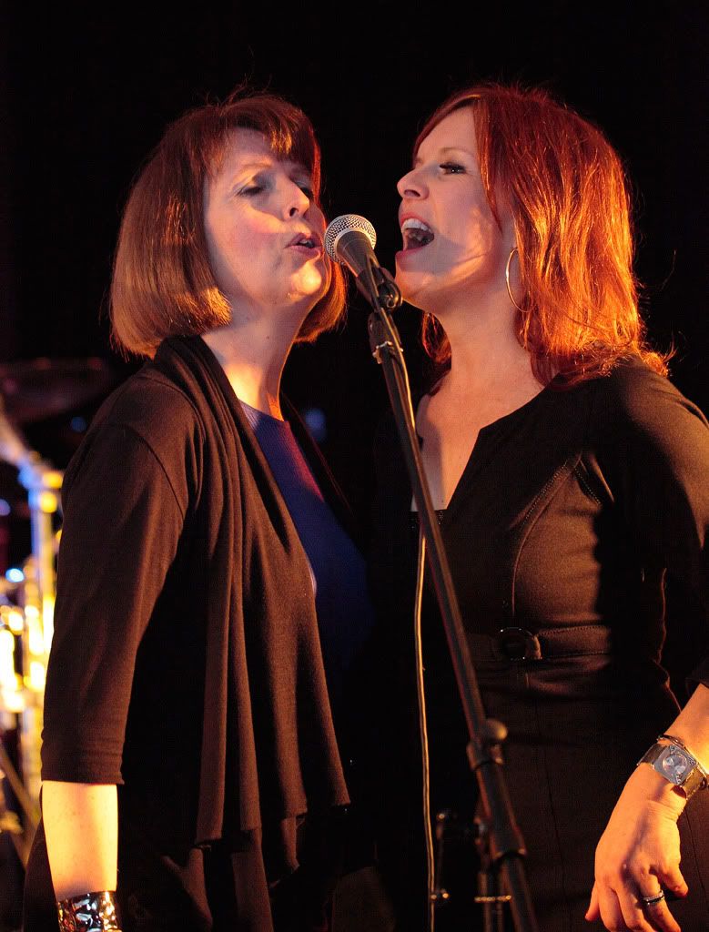 IMAGE: http://i33.photobucket.com/albums/d74/Zenon1/DPP07DB0A1D0D0633.jpg