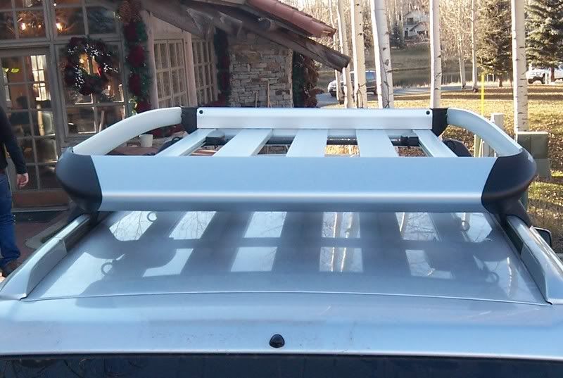 '04 Forrester XT with a Thule Xpedition 696 luggage rack Subaru