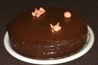 http://i33.photobucket.com/albums/d80/rain-may/cakepig.jpg