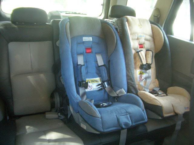 Can carseats go in front seat Clearance