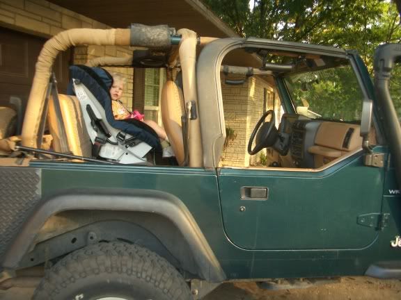 Child safety seat in jeep wranglers #5