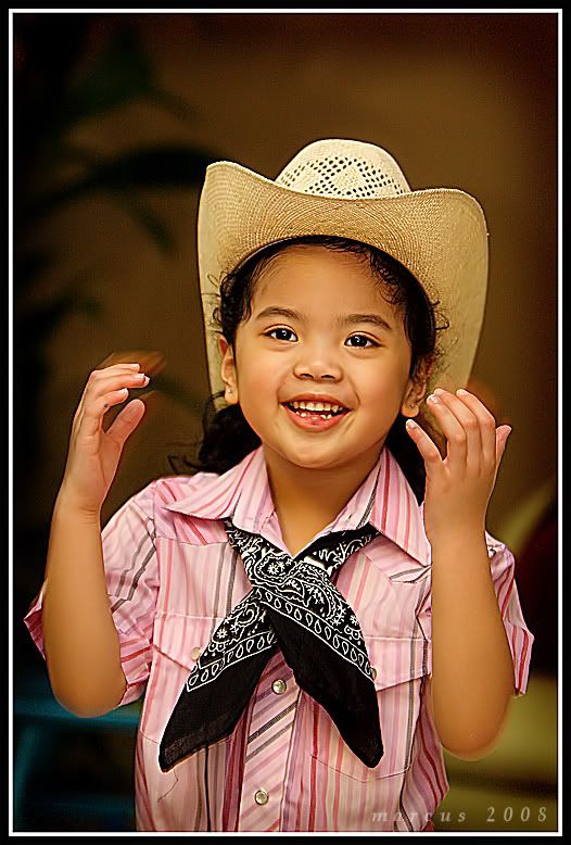 IMAGE: http://i33.photobucket.com/albums/d87/03whitecivic/IMG_5316resized.jpg