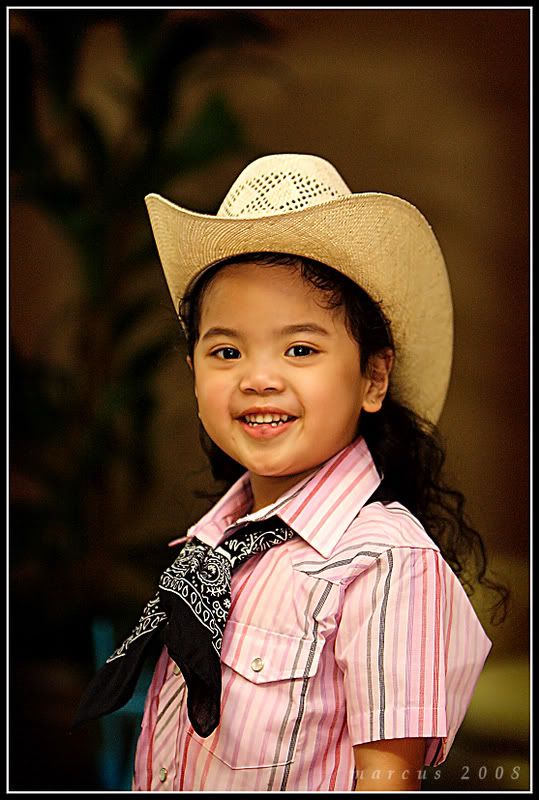 IMAGE: http://i33.photobucket.com/albums/d87/03whitecivic/IMG_5317resized.jpg