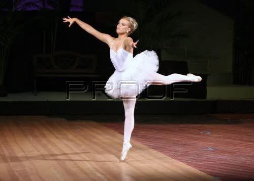 http://i33.photobucket.com/albums/d87/christ77/32109_398685094422_509999422_423601.jpg