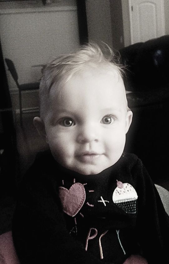 IMAGE: http://i33.photobucket.com/albums/d89/reeforbust/Riley/5_zps864a32b7.jpg