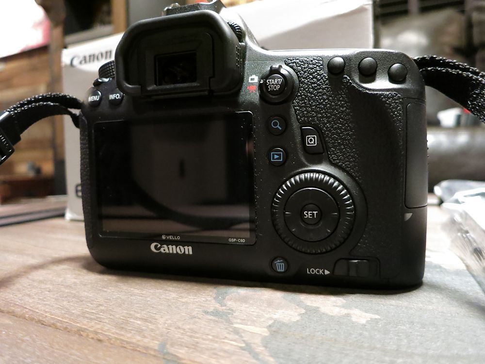 IMAGE: http://i33.photobucket.com/albums/d89/reeforbust/camera%20DMC/6db_zps96skgi7e.jpg