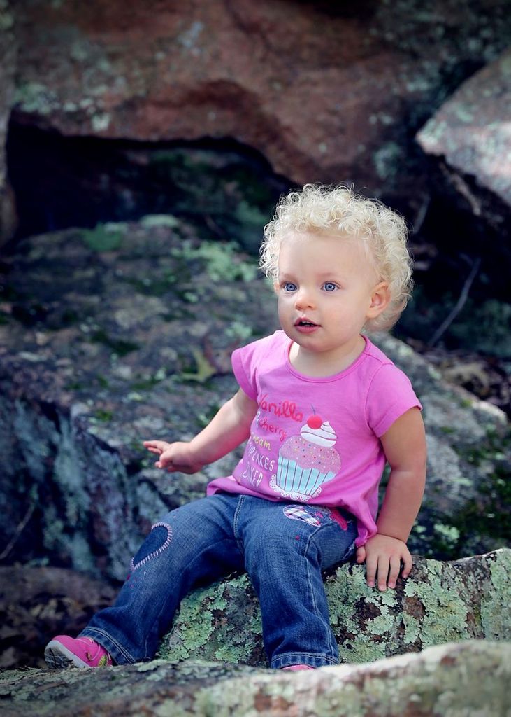 IMAGE: http://i33.photobucket.com/albums/d89/reeforbust/r2_zpsemblclme.jpg