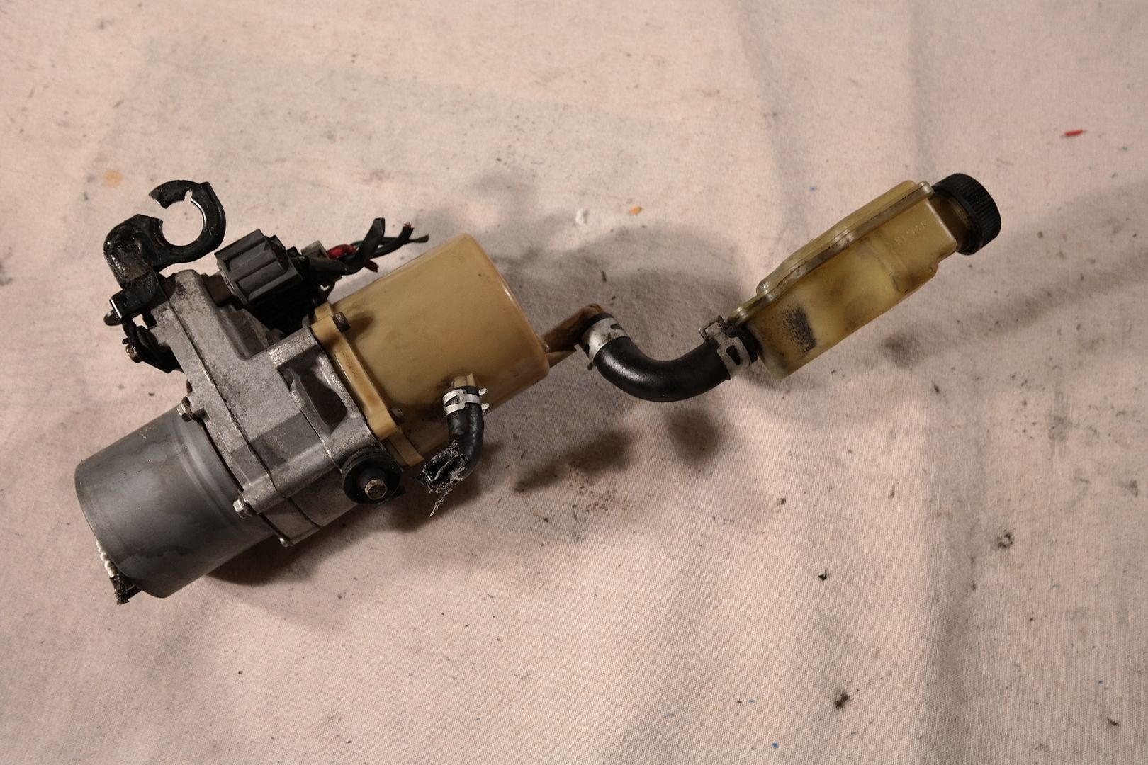 2004 2005 Mazda 3 Power Steering Pump Motor Mazda3 OEM eBay