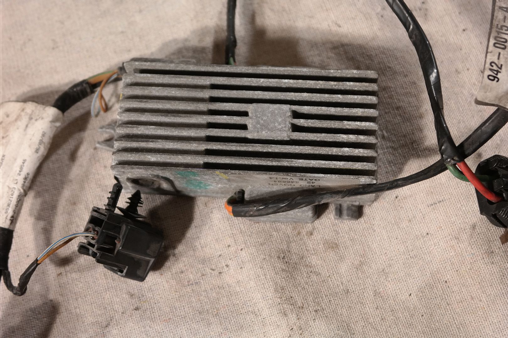 LAND ROVER FREELANDER COOLING AC FAN RELAY CONTROL MODULE AND WIRE