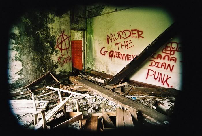 IMAGE: http://i33.photobucket.com/albums/d92/heckcare_der/2569170139_f568fdc505_o.jpg