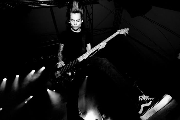 IMAGE: http://i33.photobucket.com/albums/d92/heckcare_der/_MG_1301.jpg