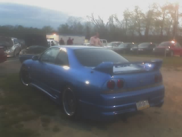 http://i33.photobucket.com/albums/d94/FiddyNutz239/Skyline4.jpg