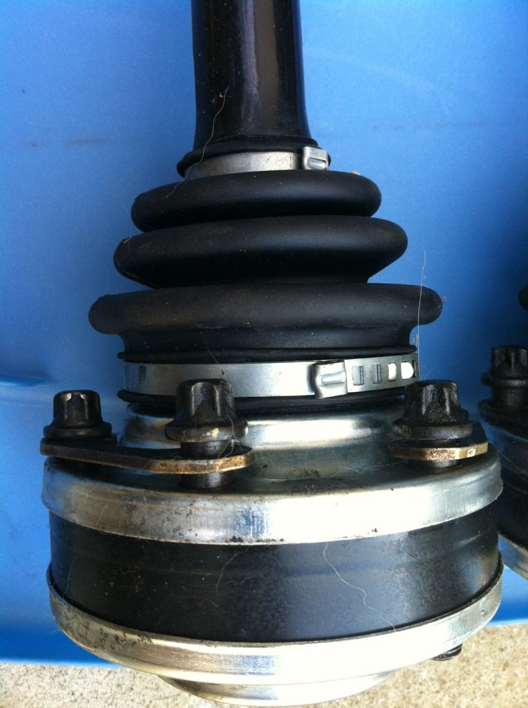 Z3 E36/7 Z3M Rear axles freshly rebuilt